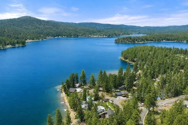 $899,000 | 12808 North North Park Street, Newman Lake, WA 99025