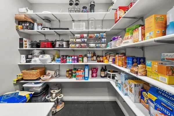 $899,000 | 12808 North North Park Street, Newman Lake, WA 99025