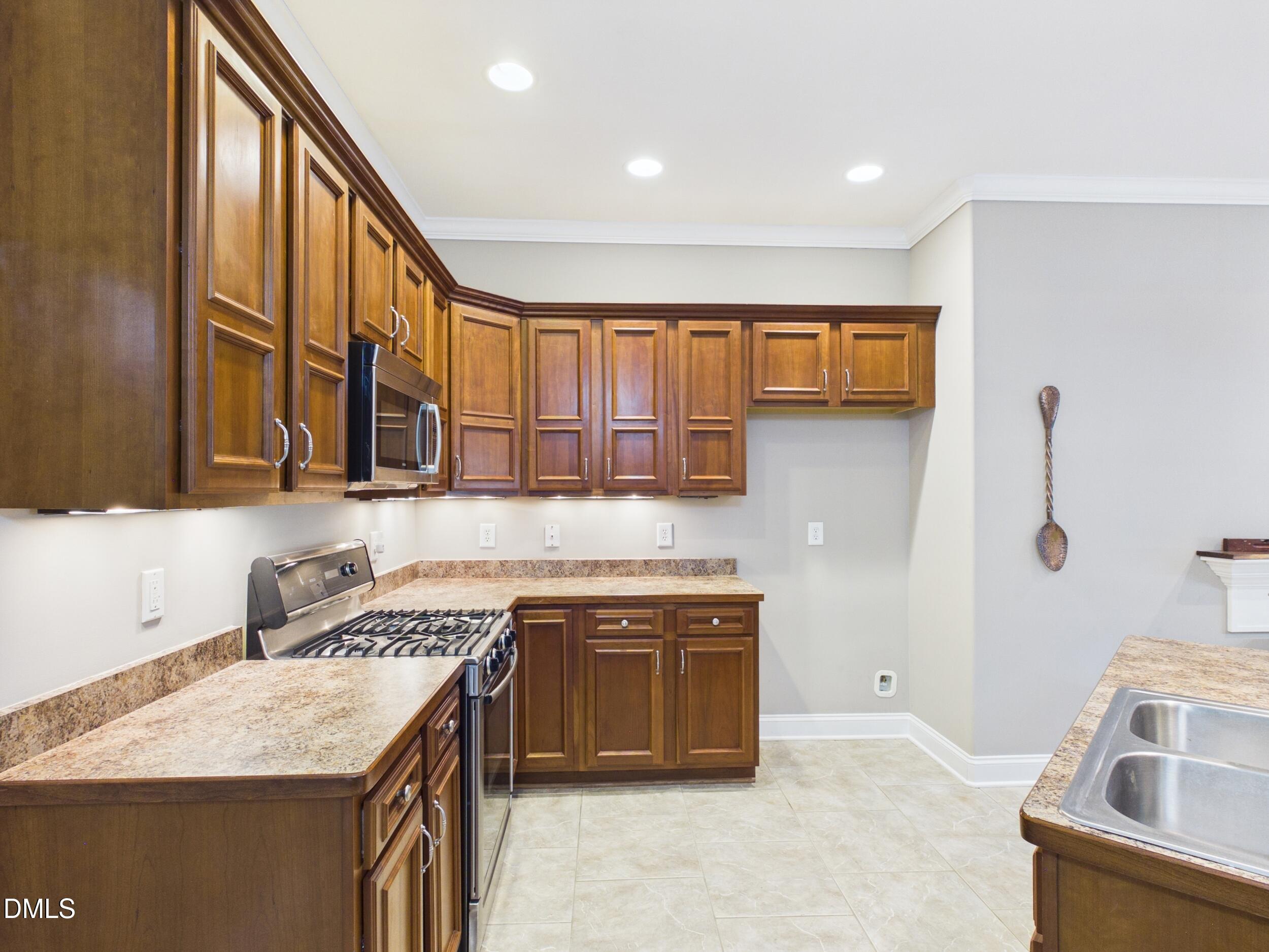 2929 Elmfield Street Raleigh, NC 27614 - Photo 20 of 65 Gallery Image 20