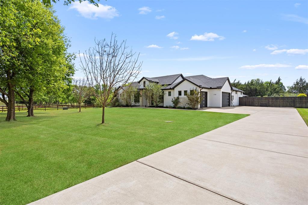 1730 Lone Elm Road Waxahachie, TX 75167 - Photo 40 of 40 a view of yard with tree s