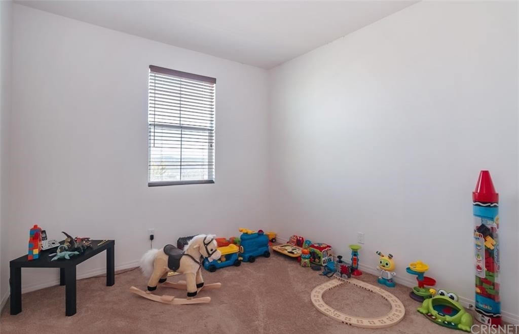 22166 Barrington Way Saugus, CA 91350 - Photo 11 of 19 a room with toys and toys