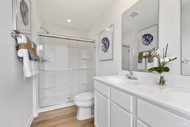 $299,990 | 202 Grv Hl Terrace, Lynchburg, VA 24501