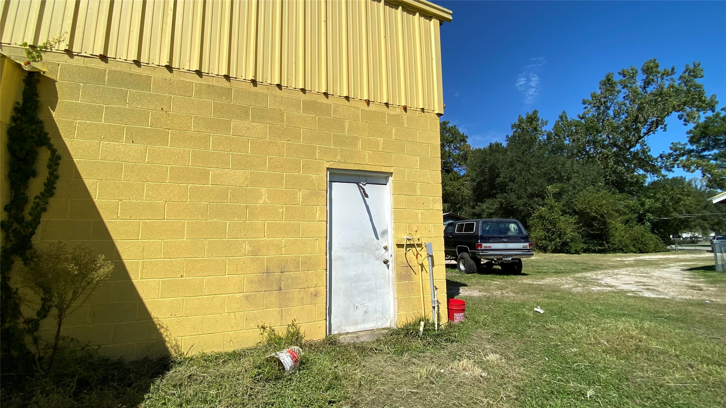 20672 Trinity Way New Caney, TX 77357 - Photo 40 of 41 a bathroom with a shower