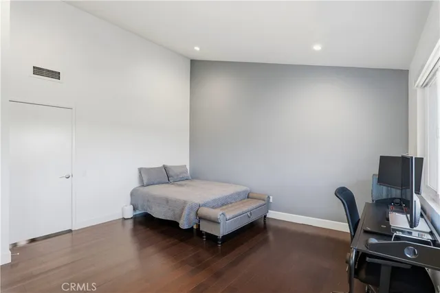 $895,000 | 5054 East Atherton Street, Long Beach, CA 90815