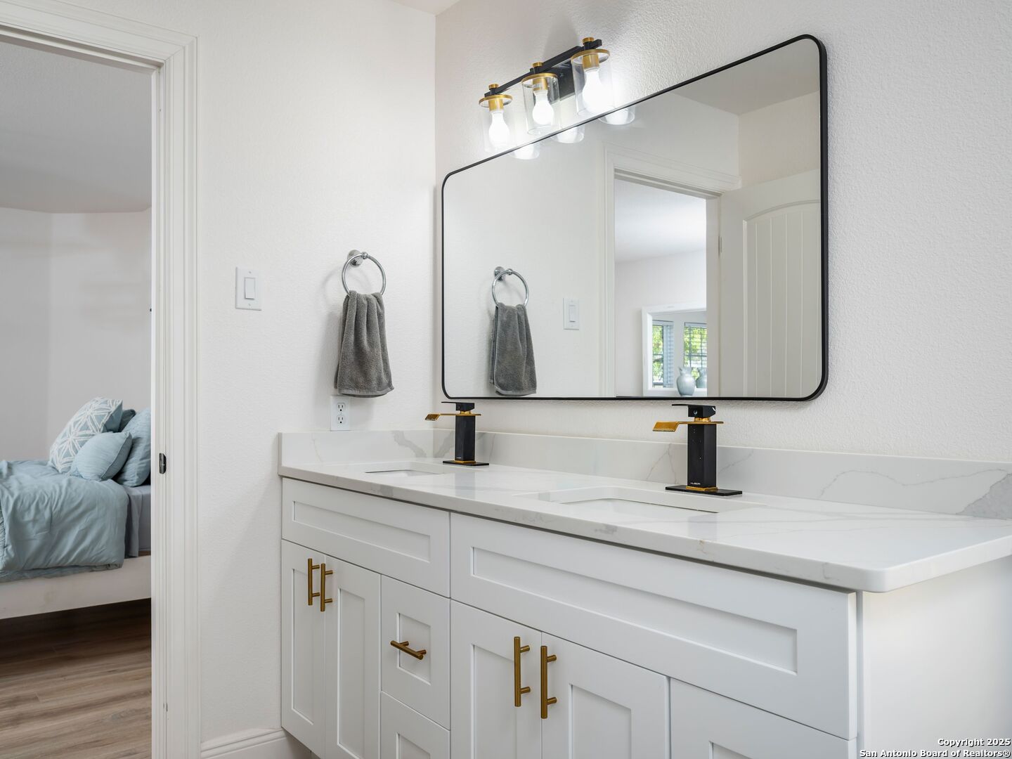 8403 Maple Ridge Drive San Antonio, TX 78239 - Photo 14 of 18