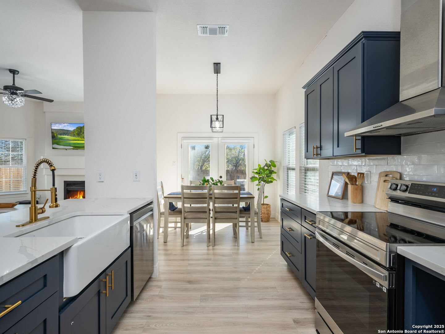 8403 Maple Ridge Drive San Antonio, TX 78239 - Photo 9 of 18