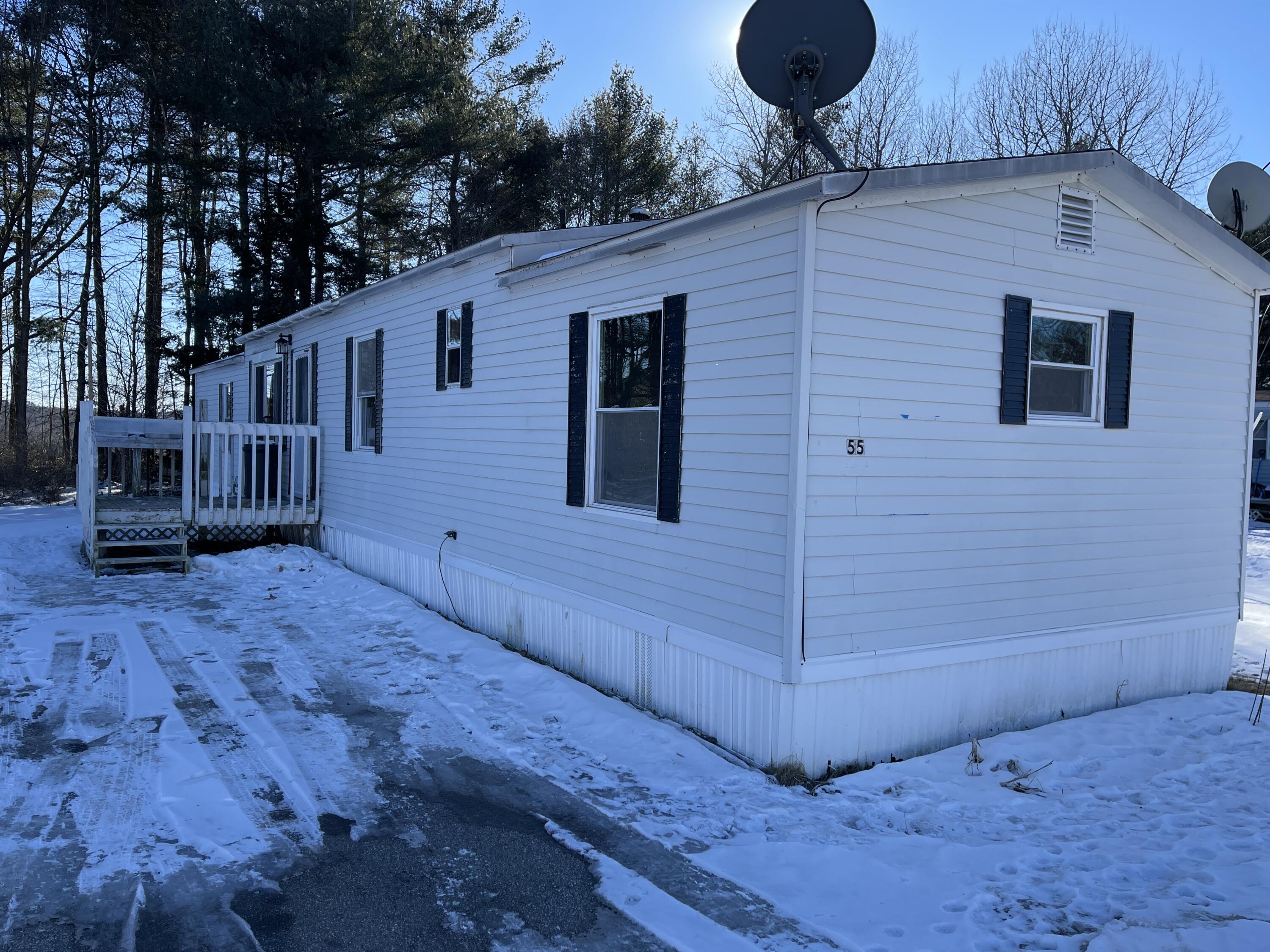 55 Hillside Drive Sabattus, ME 04280 - Photo 3 of 20 IMG_6704