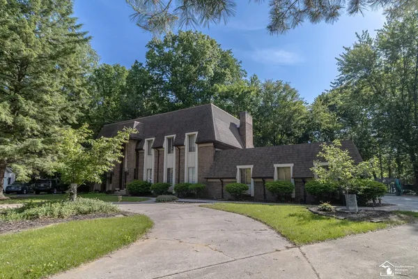 $498,000 | 1372 Laurelhurst Drive, Temperance, MI 48182