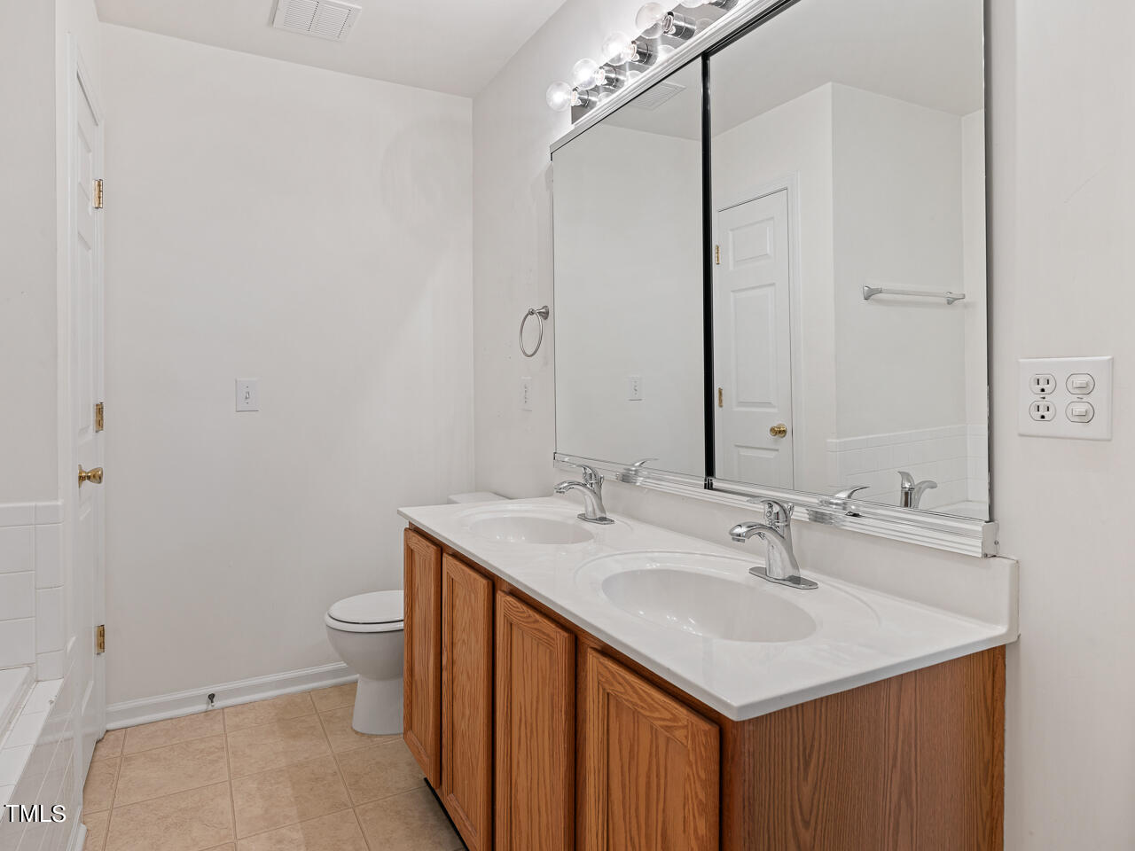 3020 Barrymore Street, Unit 105 Raleigh, NC 27603 - Photo 19 of 20 3020-barrymore-unit-105-mls-21