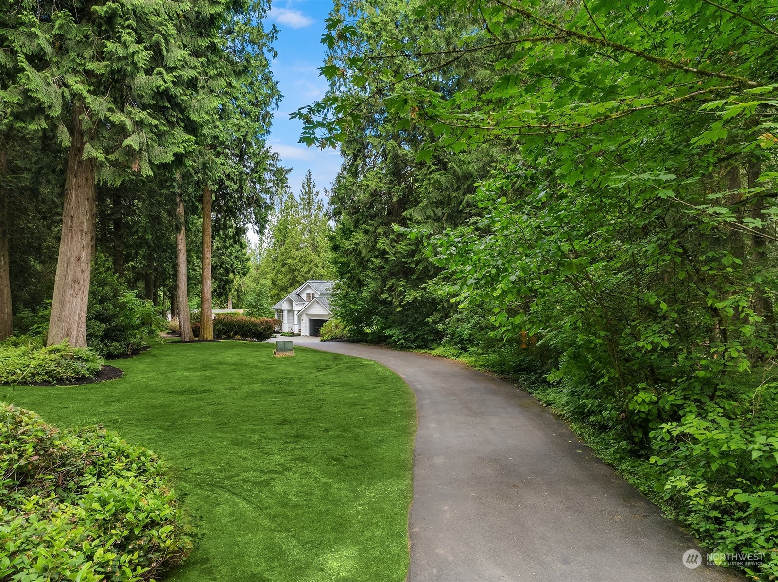 13927 240th Avenue Southeast, Issaquah, WA 98027 Compass