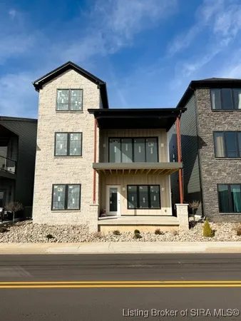 $699,000 | 110 Howard Lane, Jeffersonville, IN 47130