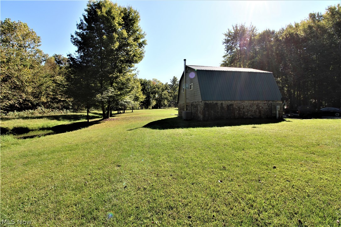 6084 Price Road Rome, OH 44085 - Photo 5 of 25