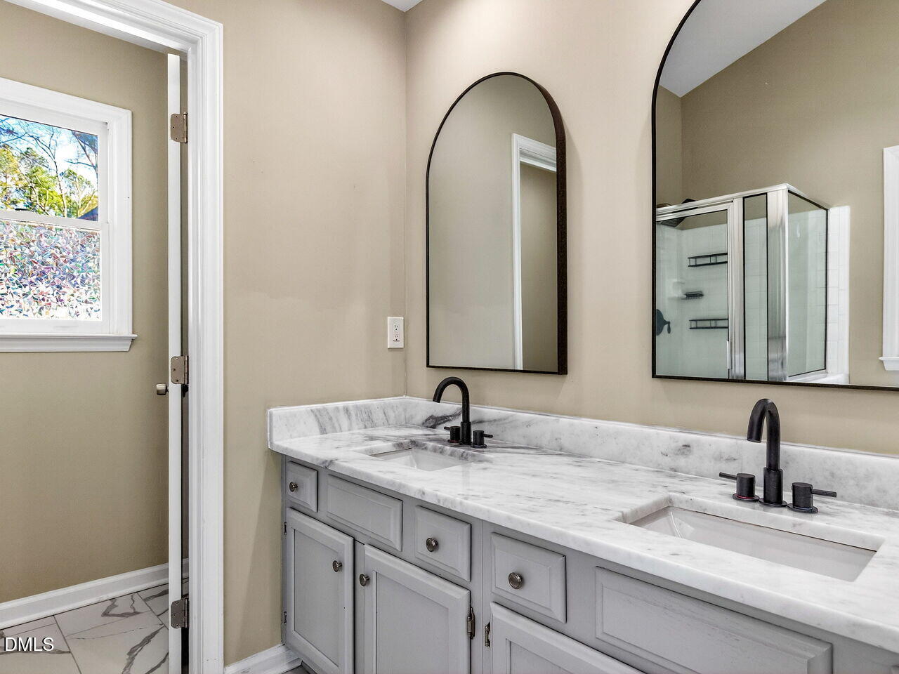 3541 Singleleaf Lane Raleigh, NC 27616 - Photo 19 of 31 020-1280x960-master-bathroom