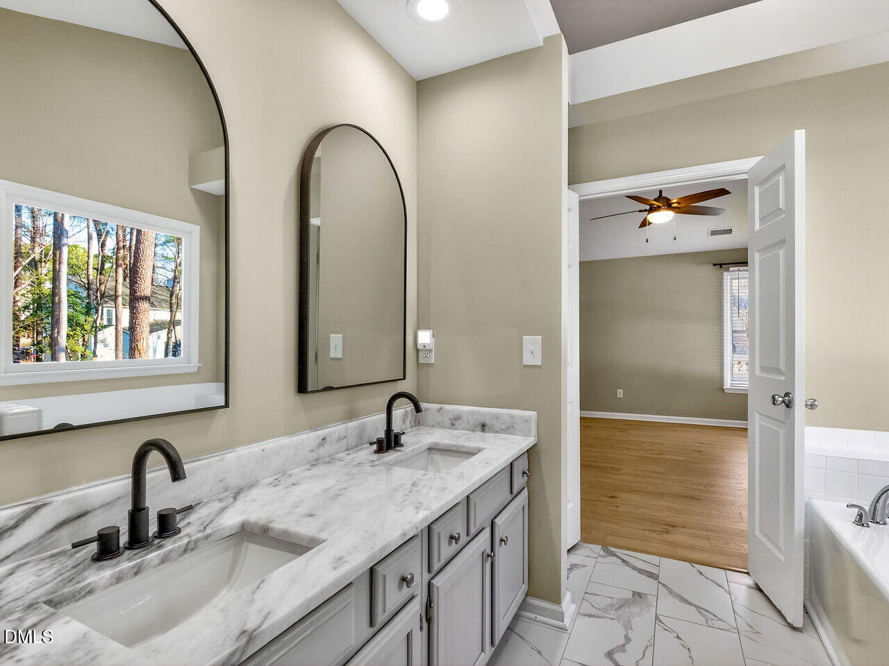 3541 Singleleaf Lane Raleigh, NC 27616 - Photo 20 of 31 021-1280x960-master-bathroom