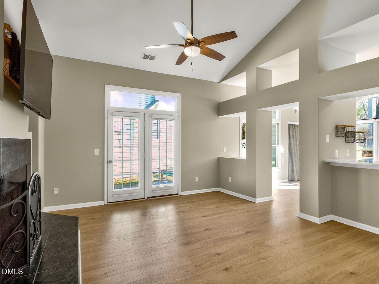 3541 Singleleaf Lane Raleigh, NC 27616 - Photo 5 of 31 006-1280x960-family-room-with-fireplace