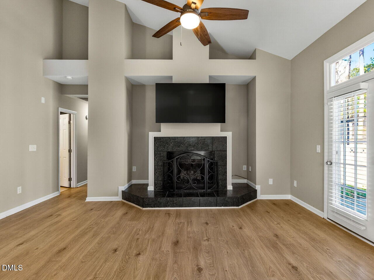 3541 Singleleaf Lane Raleigh, NC 27616 - Photo 6 of 31 007-1280x960-family-room-with-fireplace