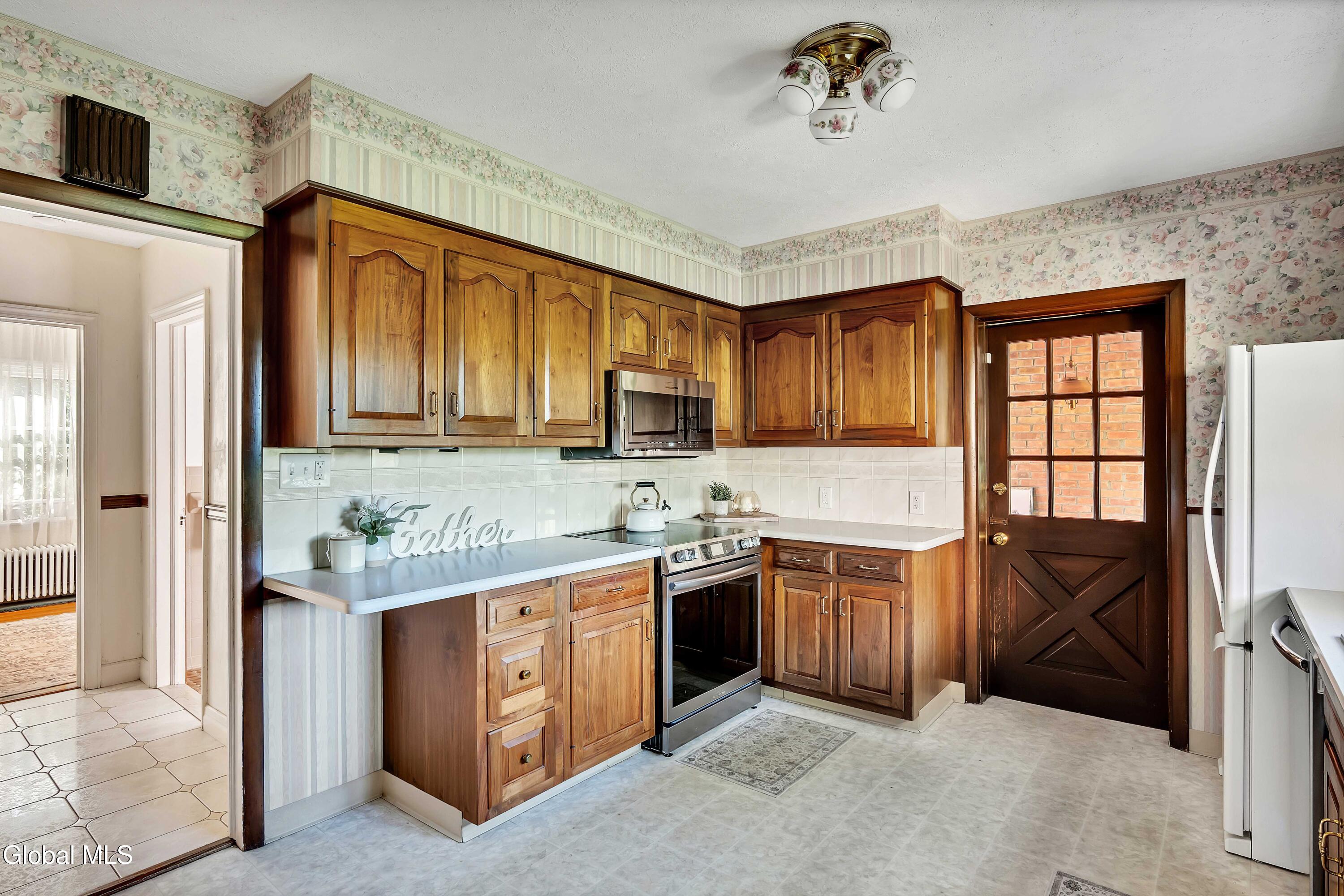 318 Ridge Road Glenville, NY 12302 - Photo 19 of 55 14-print-P1488949