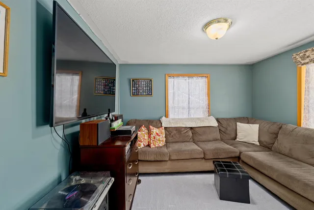 $525,000 | 152 Parade Road, Meredith, NH 03253