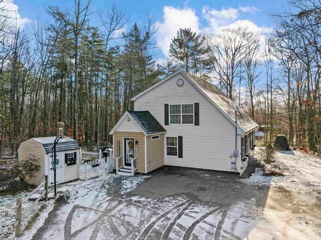 $525,000 | 152 Parade Road, Meredith, NH 03253