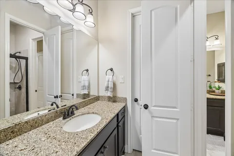$760,000 | 116 Wade Pointe Drive, Montgomery, TX 77316