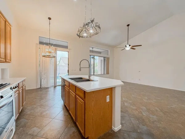 $3,295 | 890 North Bullmoose Drive, Chandler, AZ 85224