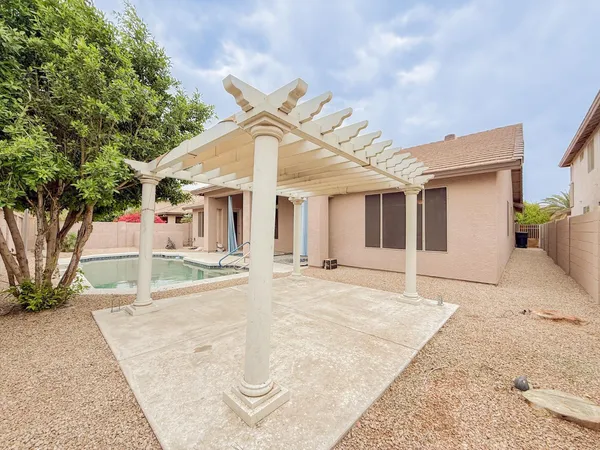 $3,295 | 890 North Bullmoose Drive, Chandler, AZ 85224