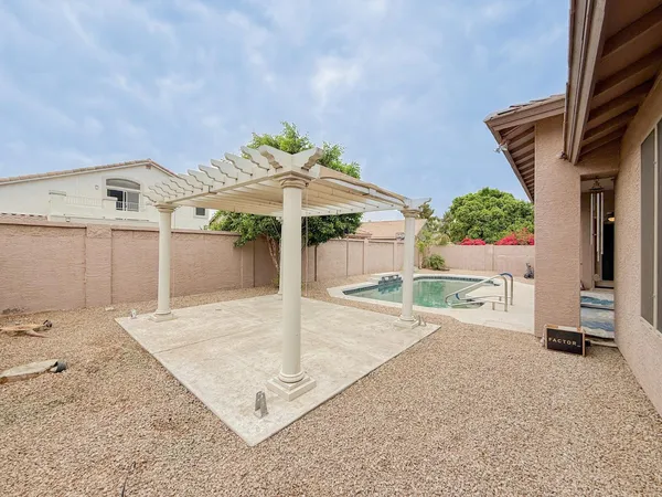 $3,295 | 890 North Bullmoose Drive, Chandler, AZ 85224