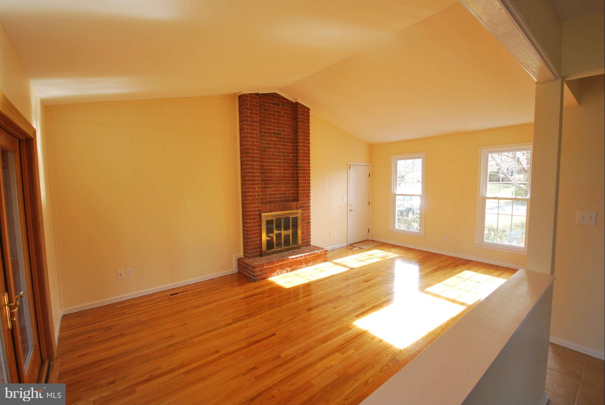 13616 Turnmore Road Silver Spring, MD 20906 - Photo 6 of 30 Family Room