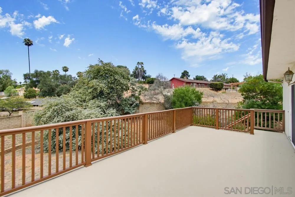 171 Dawn View Way El Cajon, CA 92021 - Photo 41 of 75