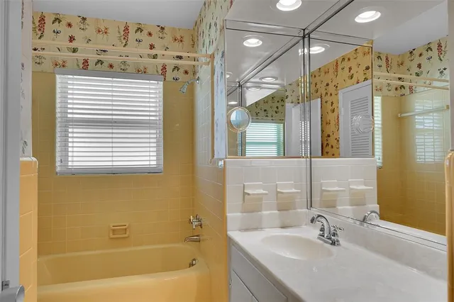 $699,000 | 1431 South Ocean Boulevard, Unit 74, Pompano Beach, FL 33062