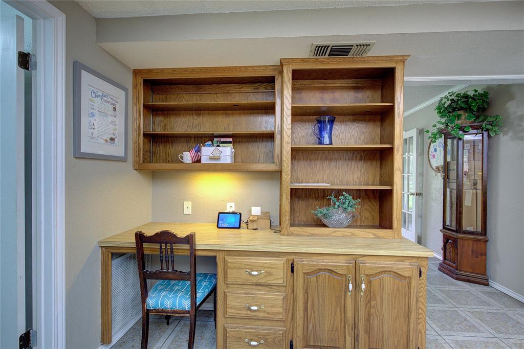 753 County Rd SW 3110 Mount Vernon, TX 75457 - Photo 13 of 40 Desk area in kitchen.