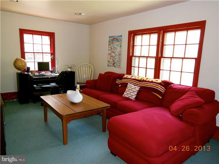 621 Fernfield Circle Wayne, PA 19087 - Photo 15 of 25 Den