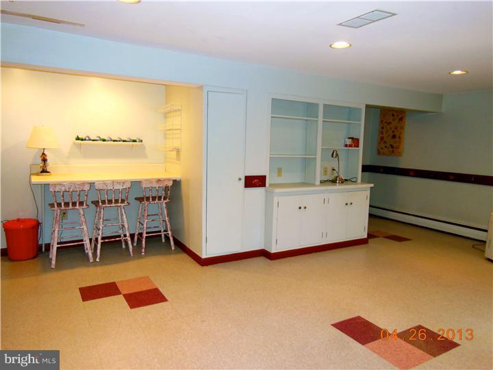 621 Fernfield Circle Wayne, PA 19087 - Photo 16 of 25 Basement - Finished