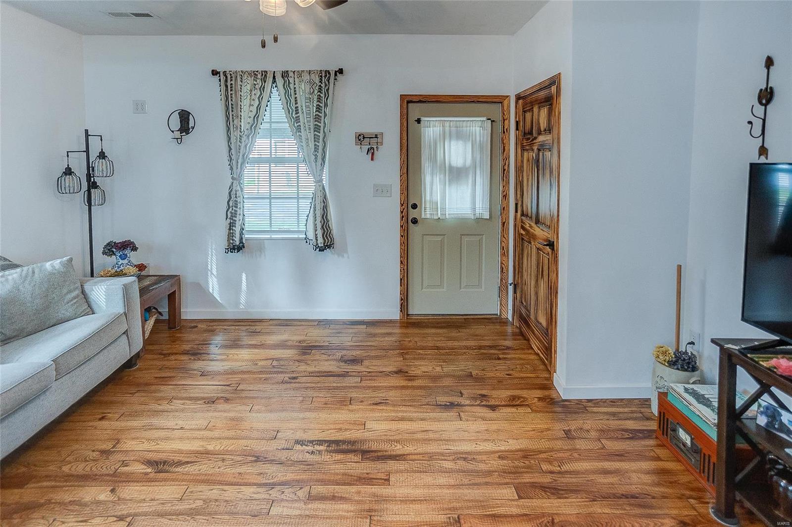 111 South Edison Street Freeburg, IL 62243 - Photo 8 of 35 Gallery Image 8