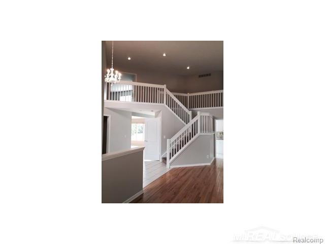 1091 Covington Pl Drive Rochester Hills, MI 48309 - Photo 5 of 16