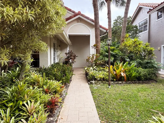 $849,000 | 610 Misty Oaks Lane, Pompano Beach, FL 33069