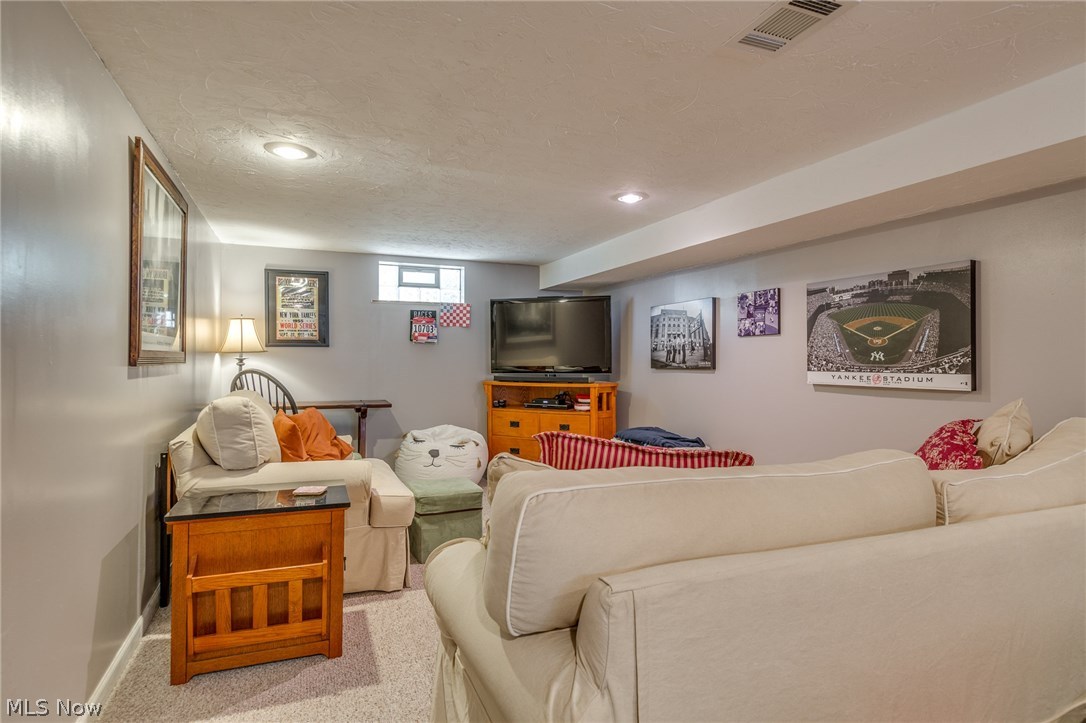 7387 Johnnycake Ridge Road Mentor, OH 44060 - Photo 24 of 34 Gallery Image 24