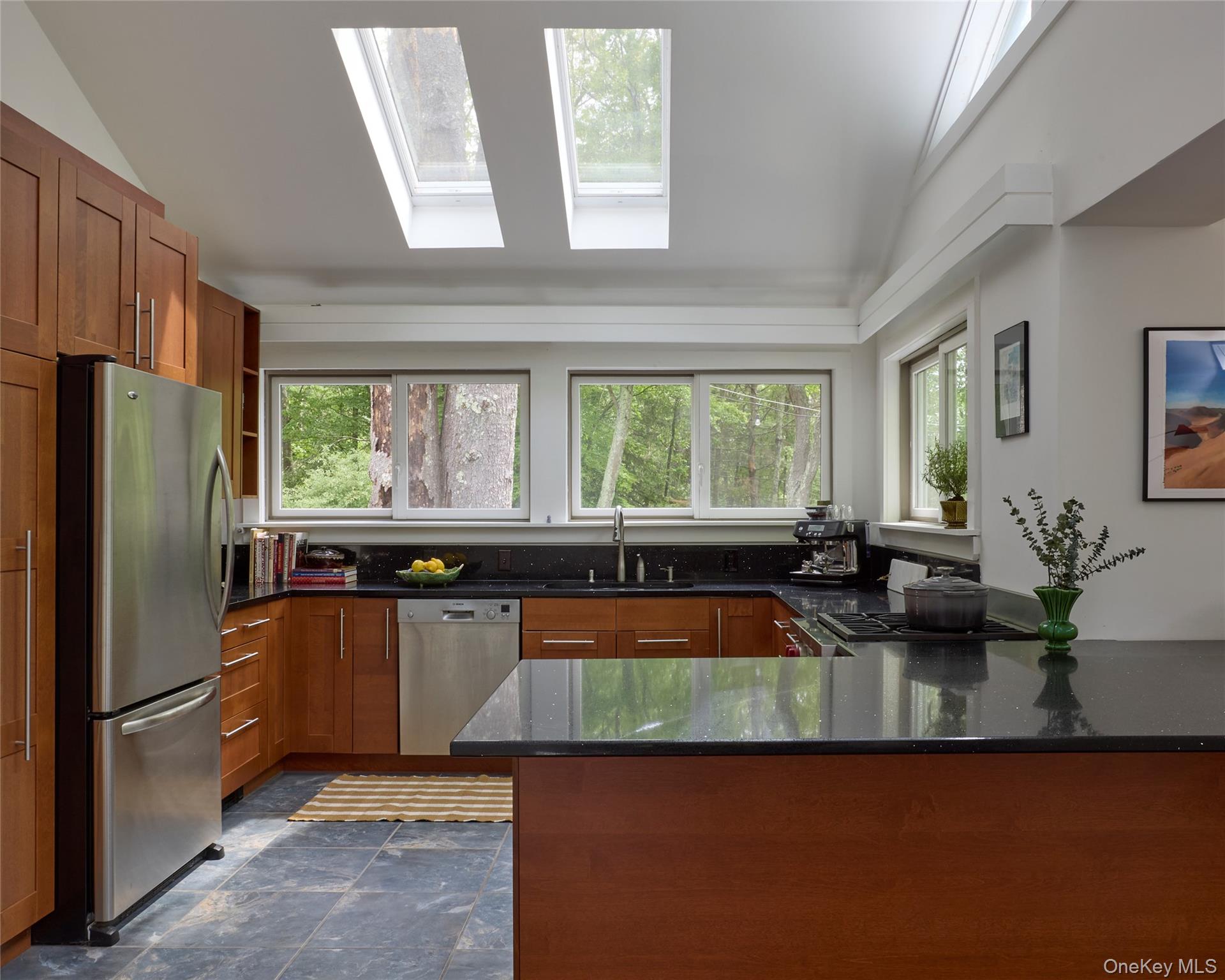 611 North Clove Road Millbrook, NY 12545 - Photo 10 of 25