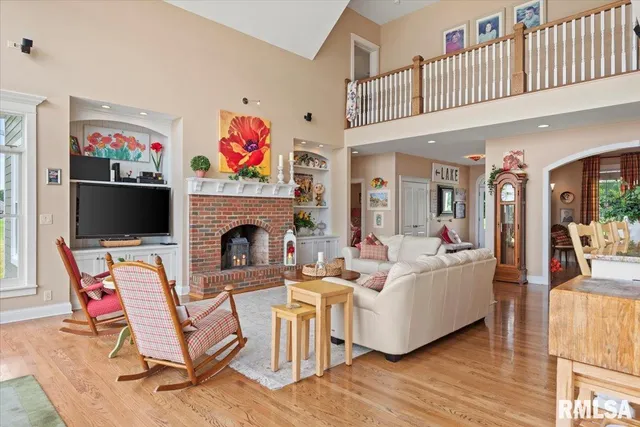 $1,575,000 | 41 Lake Vista Drive, Taylorville, IL 62568