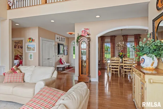 $1,575,000 | 41 Lake Vista Drive, Taylorville, IL 62568