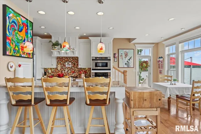 $1,575,000 | 41 Lake Vista Drive, Taylorville, IL 62568