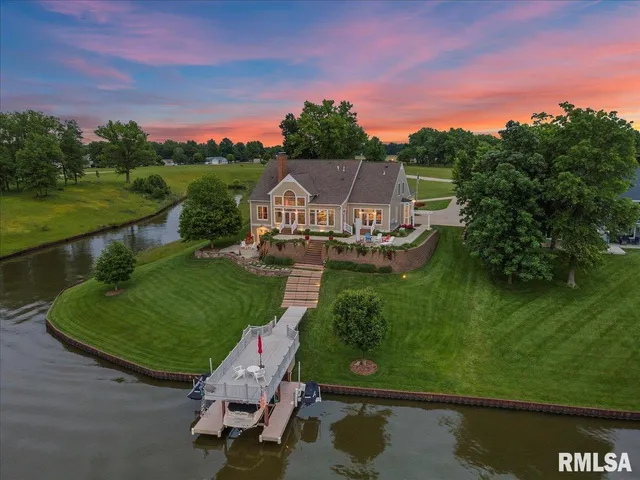 $1,575,000 | 41 Lake Vista Drive, Taylorville, IL 62568