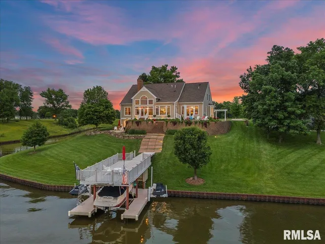 $1,575,000 | 41 Lake Vista Drive, Taylorville, IL 62568