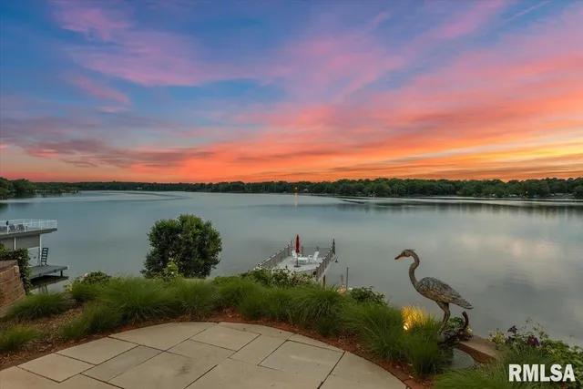 $1,575,000 | 41 Lake Vista Drive, Taylorville, IL 62568