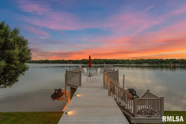 $1,575,000 | 41 Lake Vista Drive, Taylorville, IL 62568