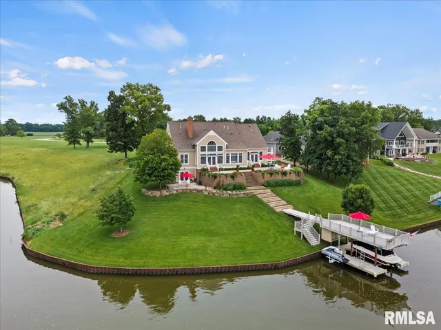 $1,575,000 | 41 Lake Vista Drive, Taylorville, IL 62568
