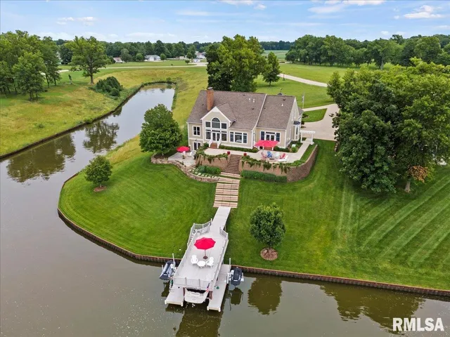 $1,575,000 | 41 Lake Vista Drive, Taylorville, IL 62568