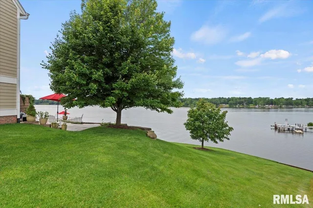 $1,575,000 | 41 Lake Vista Drive, Taylorville, IL 62568