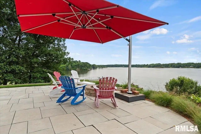 $1,575,000 | 41 Lake Vista Drive, Taylorville, IL 62568