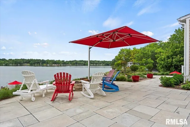 $1,575,000 | 41 Lake Vista Drive, Taylorville, IL 62568